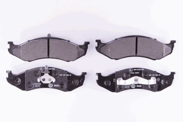 HELLA Bremsbelagsatz, Scheibenbremse 8DB 355 008-231